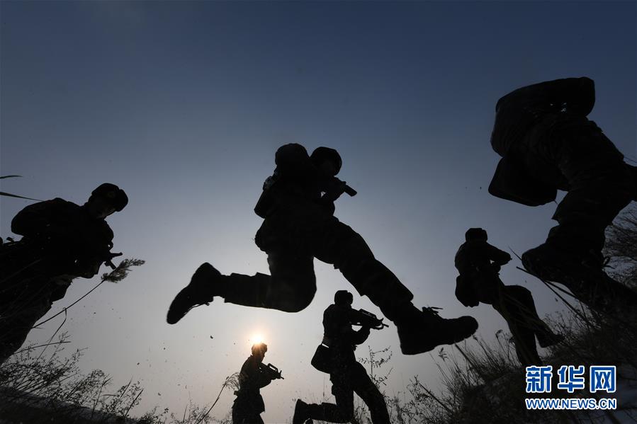 (新华全媒头条·图文互动)(12)备战踏上新起点,练兵展现新气象——2018中国军队新年开训全景大扫描