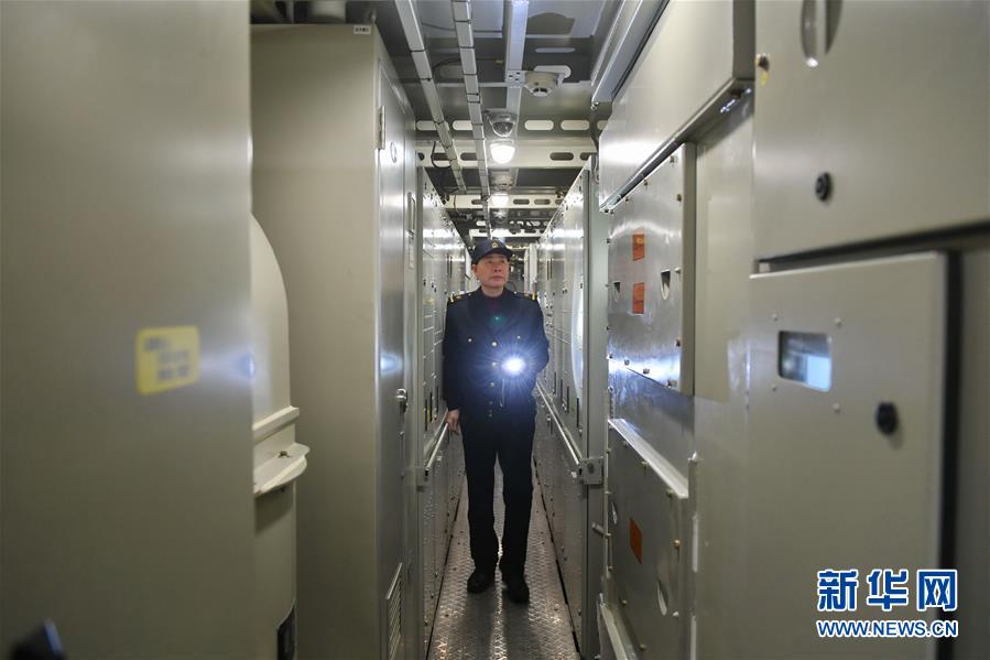 （图文互动·新时代　新春运）（5）84本火车司机手账中的“春运印记”