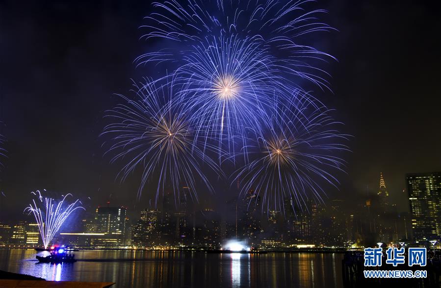 （国际）（6）焰火绽放庆祝美国独立日