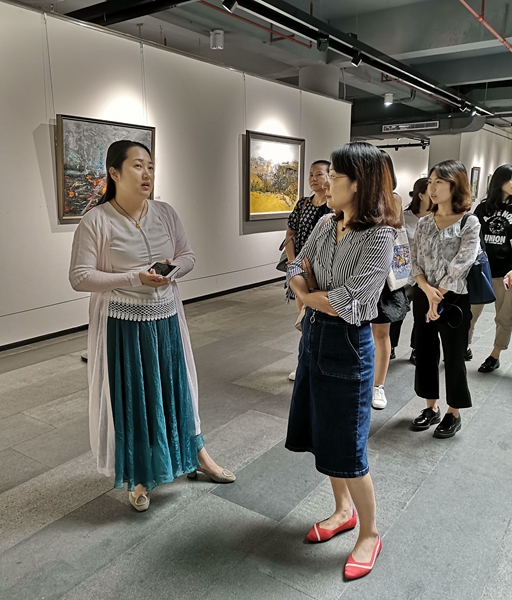 成都武侯区文创小专班组团到龙岗学习 为园区