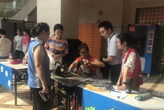 便民服务进小区 关爱惠民得人心