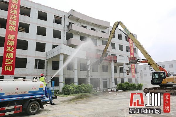 龙岗宝龙东华学校内违建年底将拆完 拟建九年一贯制学校