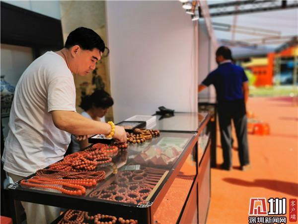 全国古玩交流会启幕 来深圳感受中华五千年文化魅力