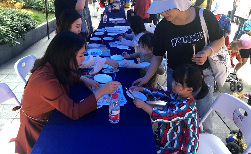 南园街道办事处举办“你光盘 我打折”光盘日活动