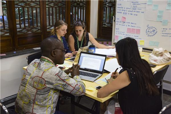 各国青年集聚智慧拿出方案 探讨如何应对全球气候变化