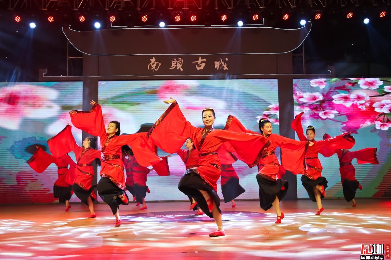 67第四届深圳舞蹈节启动古城杯群众集体舞舞王诞生