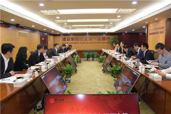 区委书记罗育德深入企业开展主题教育走访调研