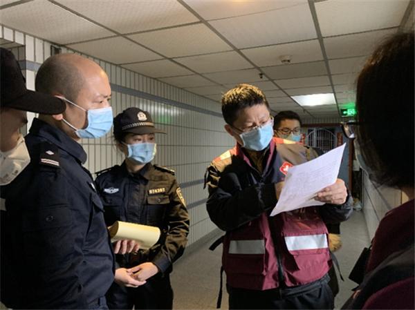 战疫深圳人丨李林涛：“非典”时他荣立三等功 如今他又站在了一线