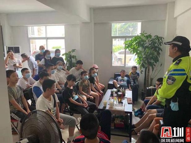 筑牢安全防线！罗湖交警开展暑期前交通安全宣传教育活动