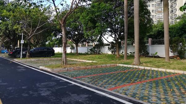 宝安中医院燕罗社区医院一处生态停车场建成启用