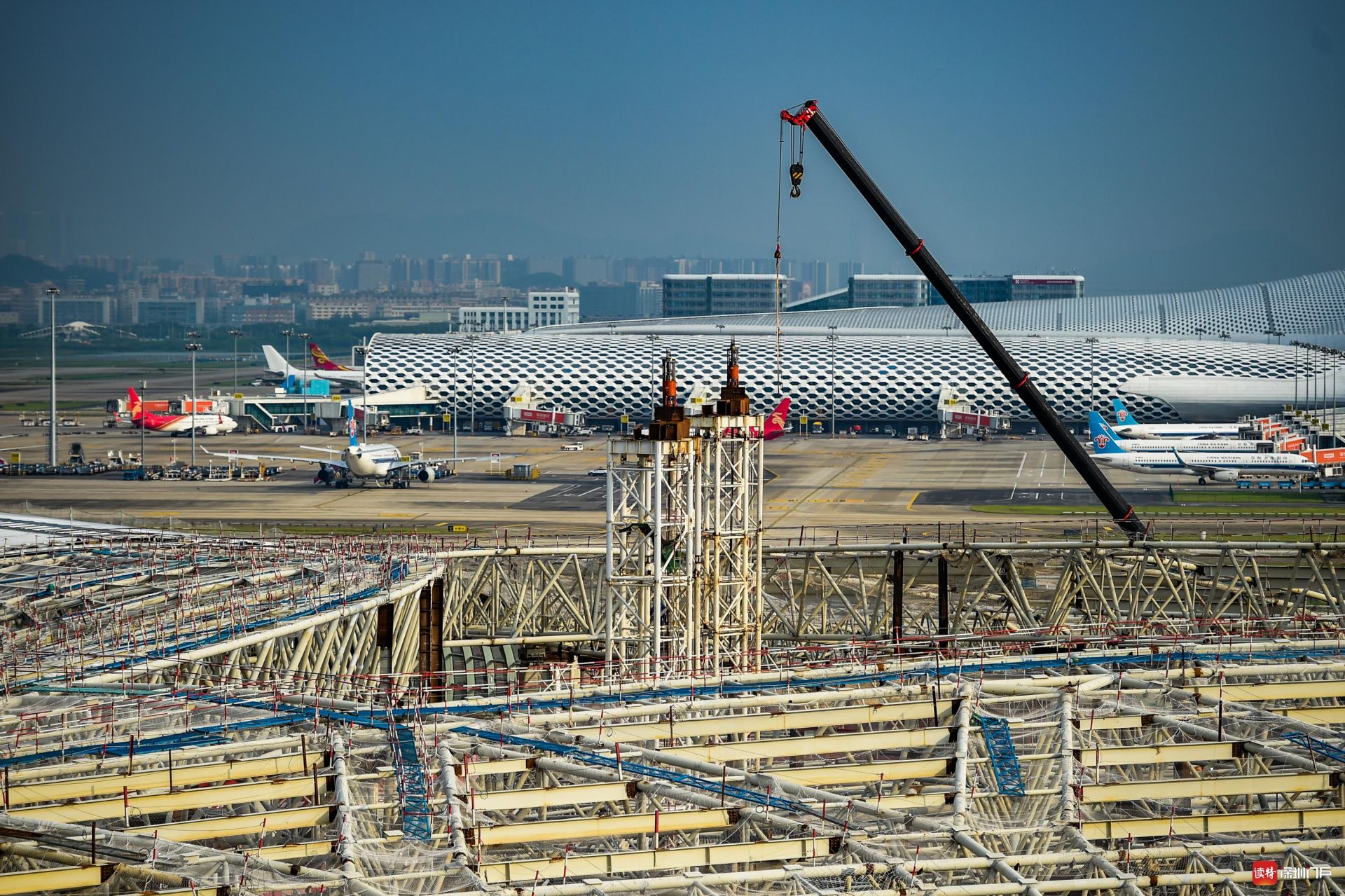 深圳机场卫星厅今日启用：提升国际航空枢纽发展能级