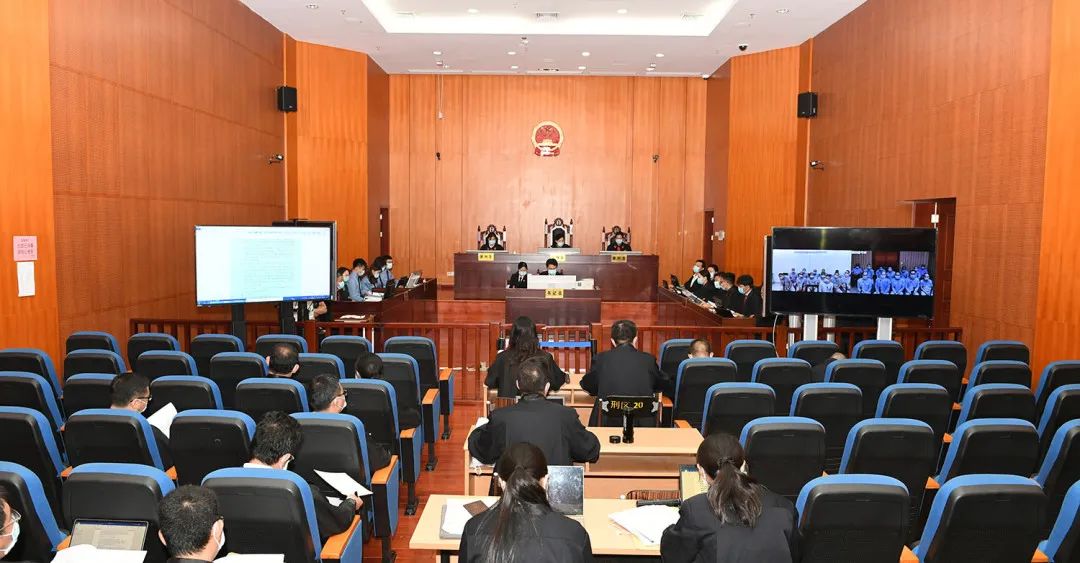 死刑立即执行！深圳市检察院提起公诉的一宗23人涉黑案，“黑老大”等一审获判