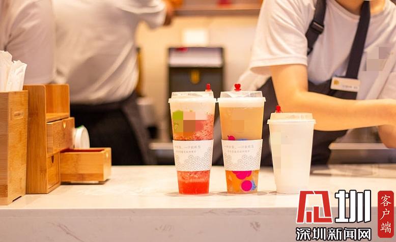 深圳“禁限塑”实施 已有奶茶店提供纸质吸管