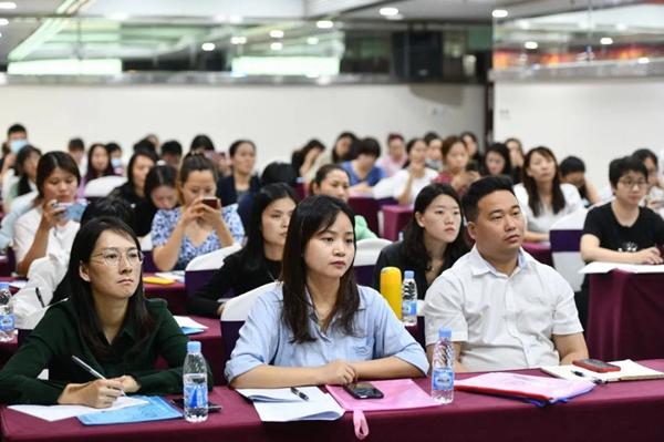 宝安区工会干部业务培训班开课啦！满满都是知识点