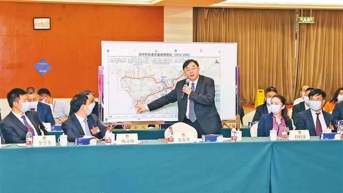 市人大代表建议加大轨道交通在东部地区规划和建设力度