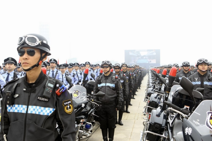深圳法治政府建设巡礼31：首创“十万义警”队伍，开辟社会治安新格局