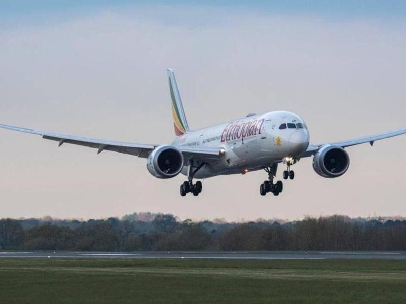 香港对印尼航班实施“熔断机制”禁止当地客机来港