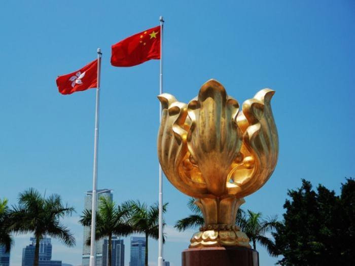 外交部驻港公署正告美西方反华政客：休拿新闻自由说事