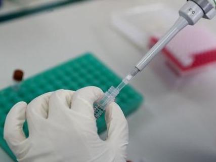 港府收紧从英国到港人士检疫要求  及调整高风险地区的登机检测要求