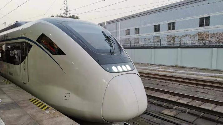 最快59分钟一站直达！广深城际优化列车开行模式