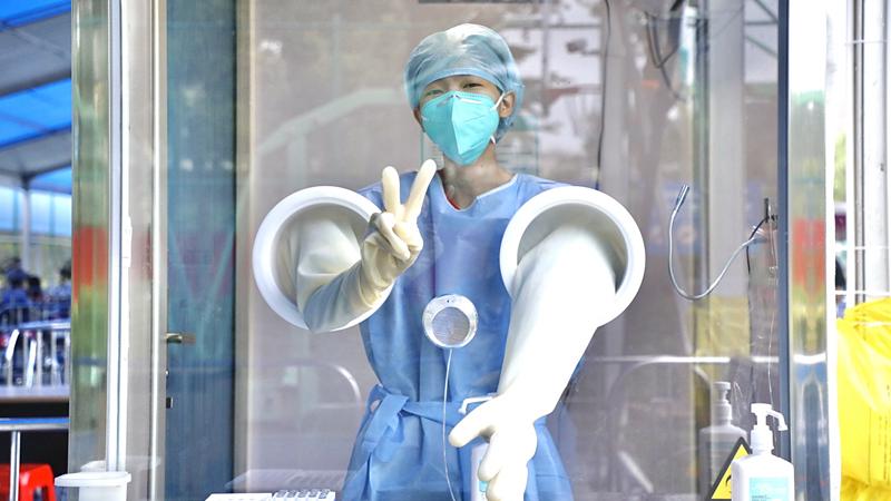 宝安区西体核酸检测点高效有序为市民服务