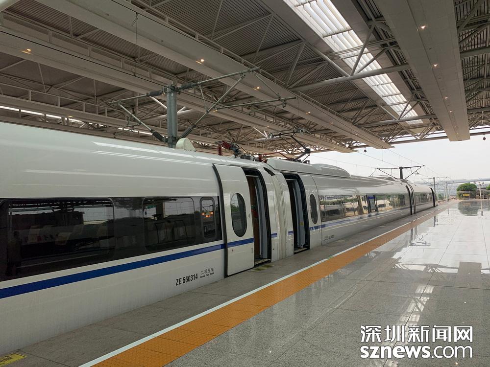 6月25日零时起，广深城际列车59分钟一站直达