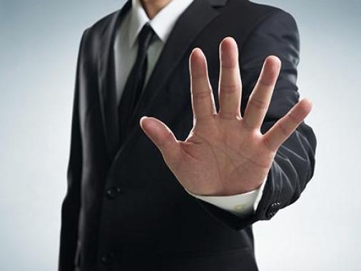 人民日报钟声：世上没有也不能有对抗道义和法律的自由