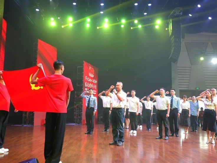 感受榜样力量！番禺区举行“两优一先”先进事迹分享会