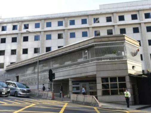 美驻港澳总领馆一员工新冠检测呈阳性，总领馆明起暂停办公