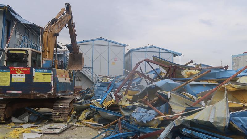 宝安开展第17次集中拆违行动 合力拆违8150平方米