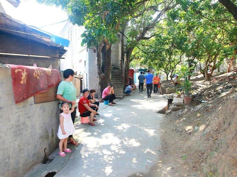 东莞市塘吓埔村：“乡规民约”解围“废品村”