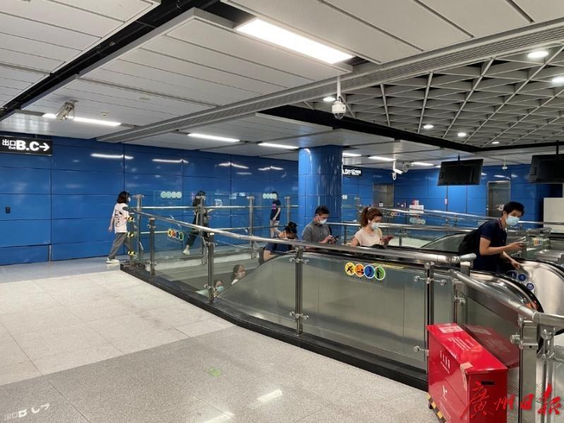 珠江新城站出入口恢复全部互通，方便不坐车纯过街的街坊