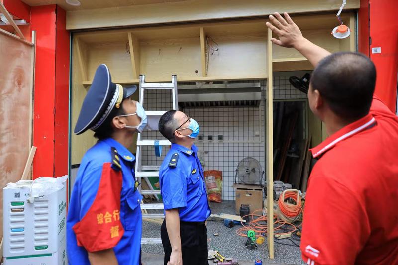 规范提升市容环境秩序 宝安打响市容环境整治攻坚战