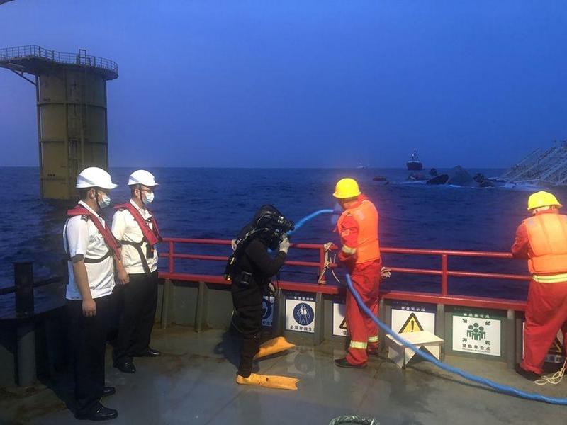 惠州一施工平台倾斜事故 失联4人仍在搜救中