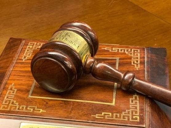 房地产商逾期交房，违约金如何算？