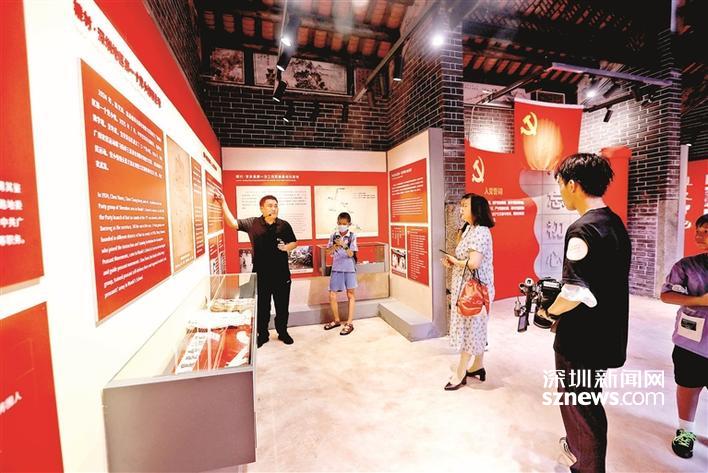 “寻找光明记忆”寻访团走进楼村社区