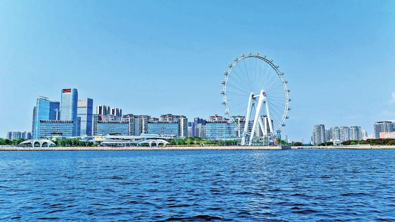 “湾区之光”摩天轮闪耀 从新地标眺望未来新宝安