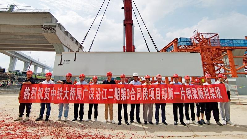 广深沿江高速（深圳段）与深中通道开启对接模式