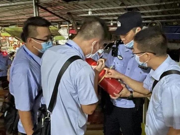 广州黄埔排查3.3万间出租屋，“顺带”抓到13名嫌疑人