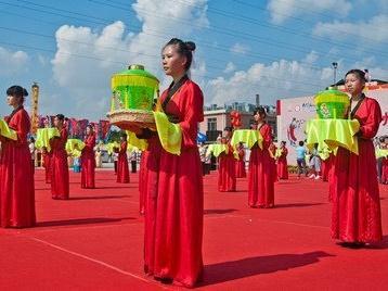 2021·广州乞巧文化节开幕 珠村巧姐齐献巧手艺