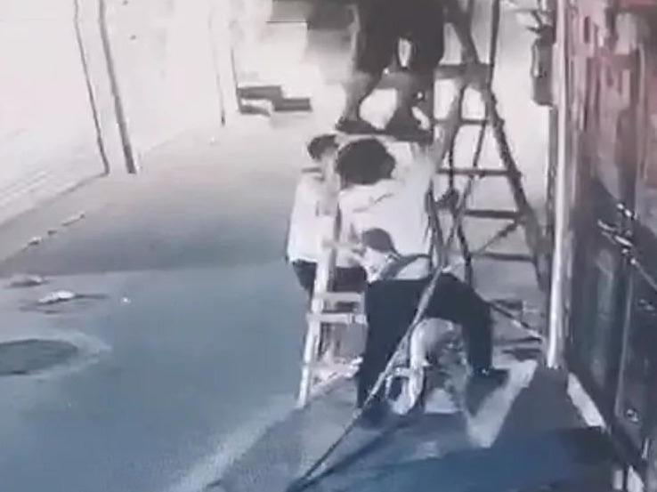 黄埔一“收购废品”团伙专偷“旧改”楼宇电缆