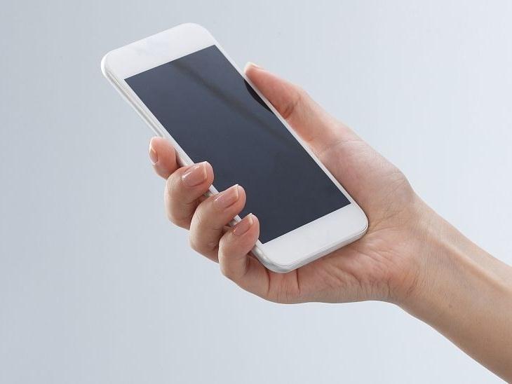 分手后被前女友在微信群曝裸照？他控诉侵权索赔5万