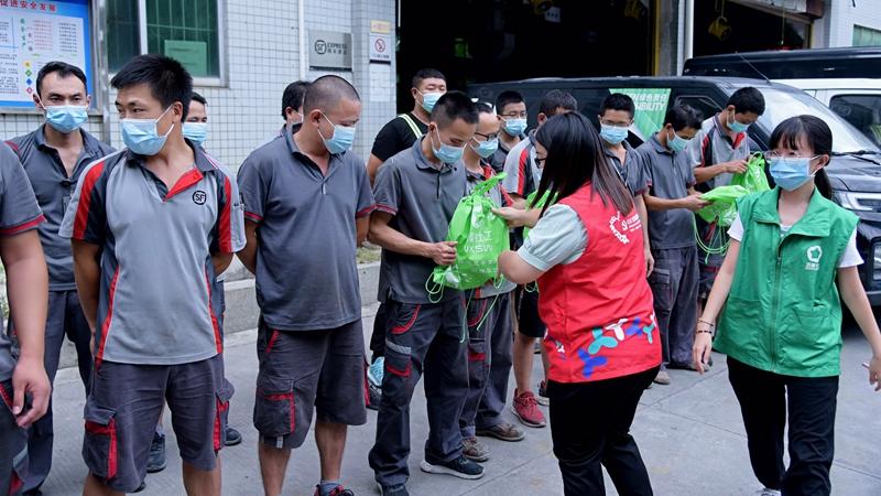 我为群众办实事 | 松岗开展“暖蜂服务月”主题活动
