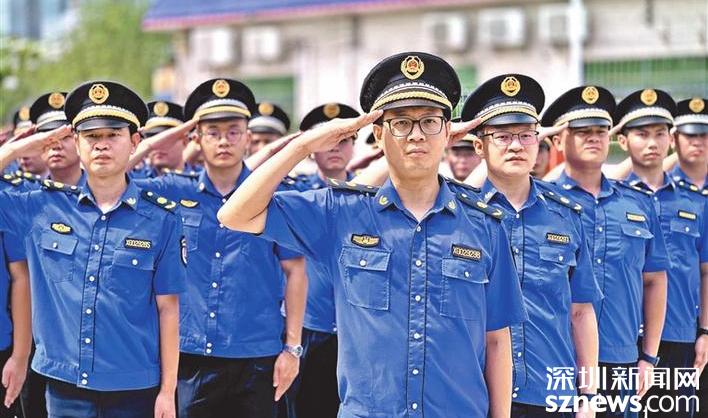 光明区6个街道综合行政执法队揭牌成立