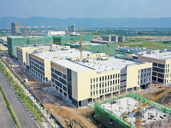 肇庆新区电子信息产业园厂房主体完工