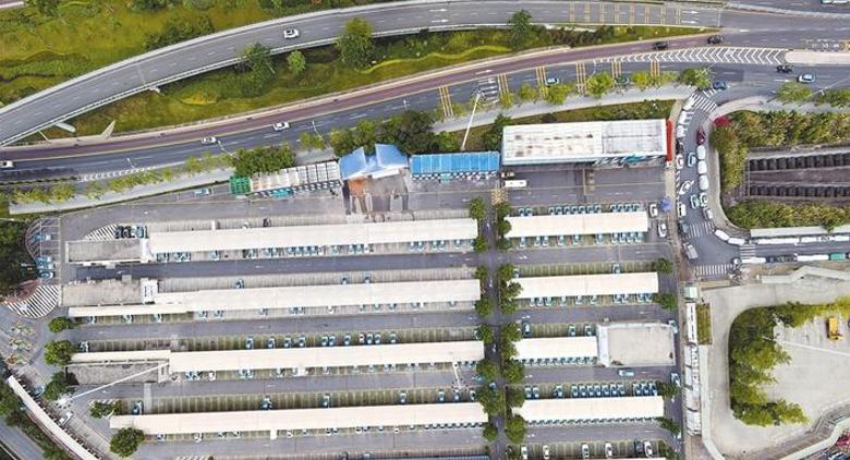 深圳超级的士充电站：日均充电4000车次
