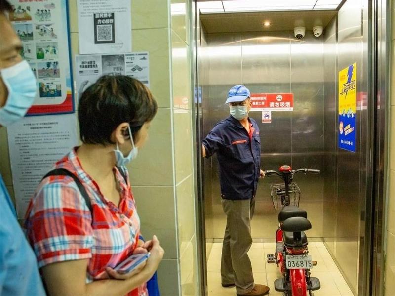 江门新会：电梯加装车阻系统可用住宅专项维修资金
