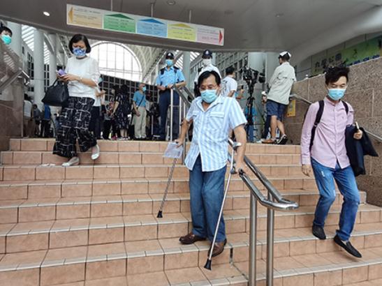 香港新选制下首个选举：乱象不复见 投票者安心