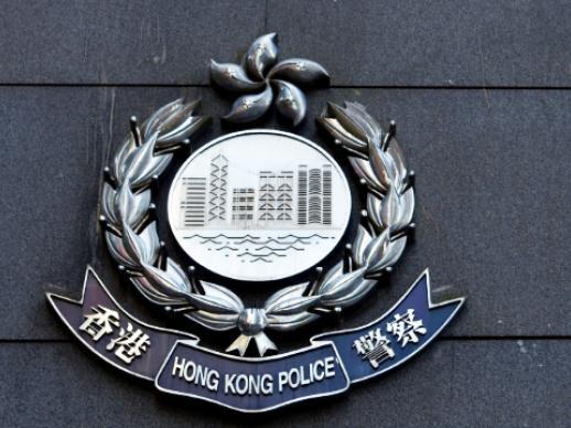 香港警方国安处拘捕一名19岁女子，系“贤学思政”组织成员