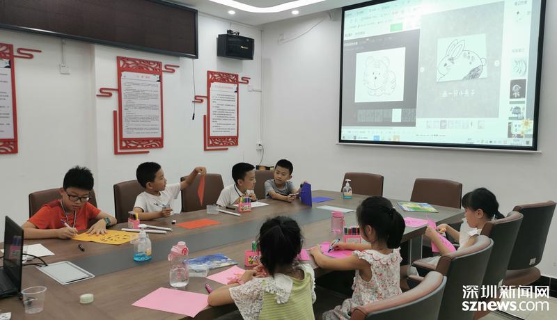 情暖中秋爱满国庆  公明社区儿童手绘传统民俗